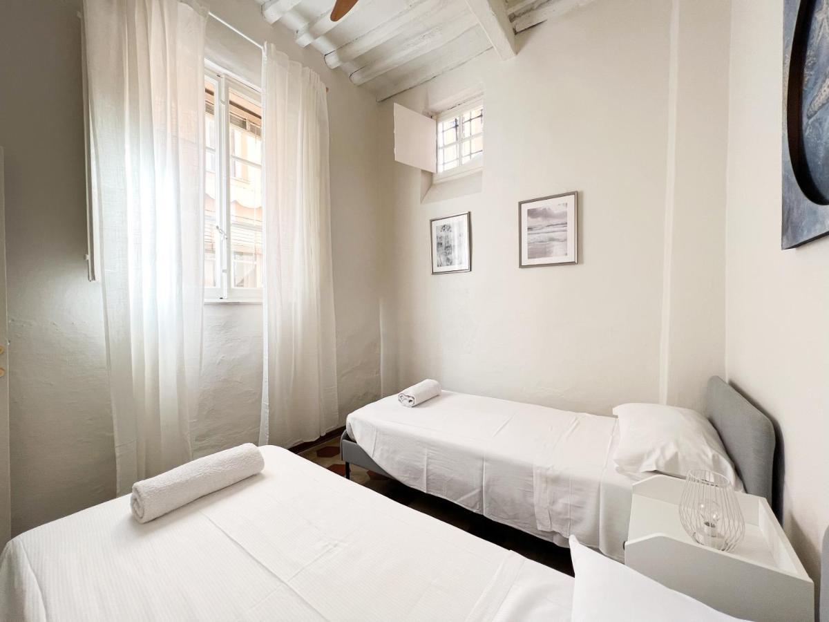 Civico 41 Lucca City Center Apartment Bagian luar foto