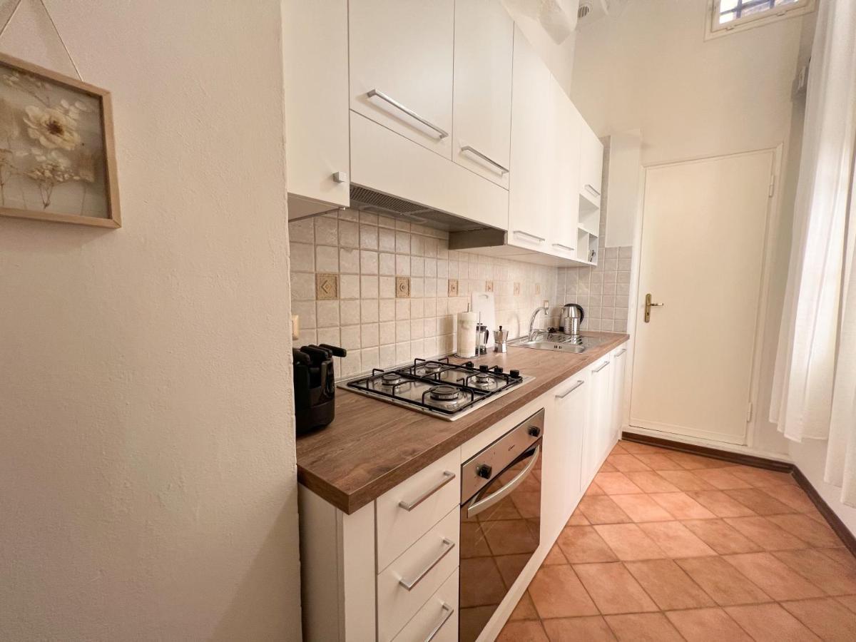 Civico 41 Lucca City Center Apartment Bagian luar foto